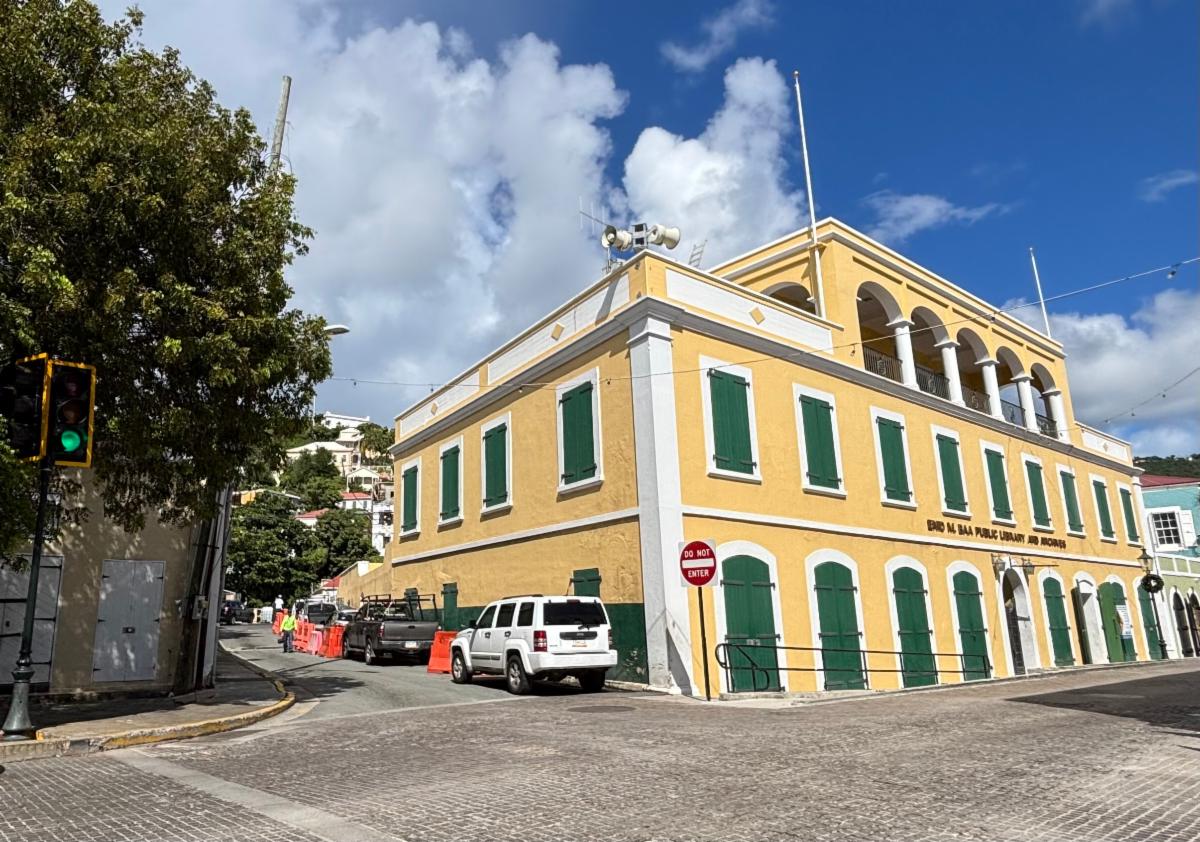 2025_Dec2_VIEDA-MadeintheUSVI_Pop-Up-Shop_site